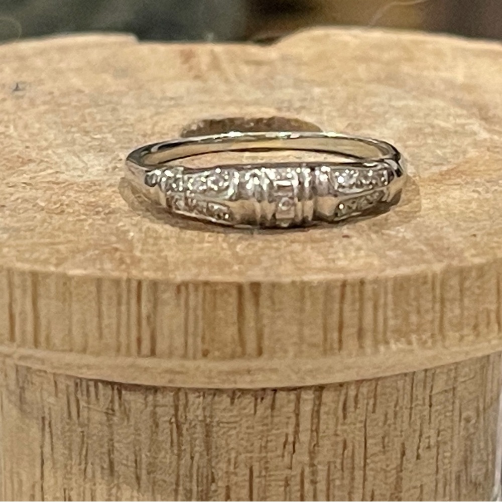 Vintage 14K WG Diamond Ring